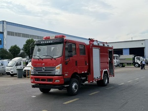 Camion-citerne de pompiers Dongfeng 4x4, diesel, transmission manuelle, capacité de réservoir de 3001 à 5000 L pour les forêts - Product Image 1