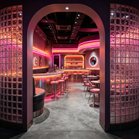 Mobilier de bar commercial sur mesure, comptoir de bar, design d'intérieur de restaurant, aménagement clé en main