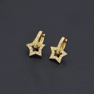 ต่างหูห่วงประดับเพชรซิร์คอน ดีไซน์แฟชั่นคุณภาพสูง รุ่นใหม่ล่าสุดจาก Jxx ชุบทองดูไบ 24K สำหรับผู้หญิง เหมาะสำหรับงานปาร์ตี้ - Product Image 3