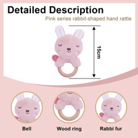Mainan bayi berbentuk lonceng putar tangan dari bahan plush yang dapat dikustomisasi berdasarkan gambar yang disediakan, dengan pegangan kayu yang dapat digigit dan digeretakkan.