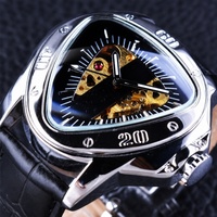 Montre mécanique automatique pour homme, cadran squelette triangulaire, boîtier doré, bracelet en cuir noir, fuseaux horaires multiples, tendance