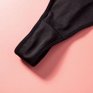 Conjunto de Lencería Sexy y Transpirable con Aberturas, Nuevo Conjunto de Sujetador y Tanga con Tiras Estilo Gótico para Mujer - Product Image 3