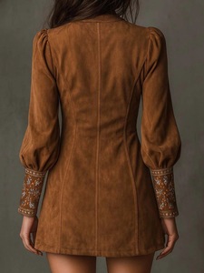Abito Mini Vintage Boho con Ricami Floreali in Finta Pelle Scamosciata, Maniche Lunghe a Lanterna e Scollo a V per Signore, Primavera - Product Image 2