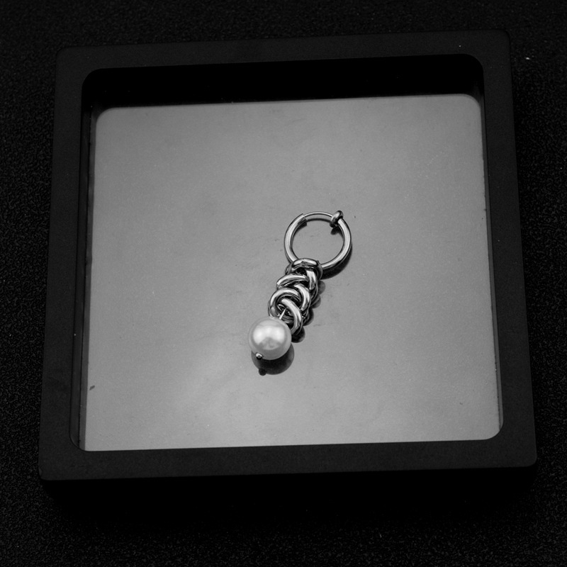 E008-White2 (One no ear hole earring)