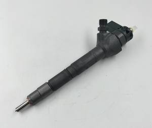 Injecteur de carburant à rampe commune diesel de haute qualité 0445110457 0445 110 457 pour New Holland T4 T5/<span class=keywords><strong>IVECO</strong></span>/John Deere 3.4 Moteur - Product Image 3