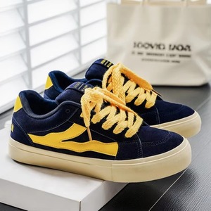 Chaussures décontractées pour hommes de style marche, de haute qualité, confortables, sur mesure, avec semelle épaisse et impression personnalisée, design d'usine de mode - Product Image 1