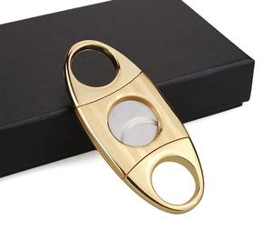 <span class=keywords><strong>De</strong></span> alta calidad Premium oro <span class=keywords><strong>Cortador</strong></span> <span class=keywords><strong>De</strong></span> <span class=keywords><strong>Puros</strong></span> personalizado <span class=keywords><strong>De</strong></span> acero inoxidable <span class=keywords><strong>Cortador</strong></span> <span class=keywords><strong>De</strong></span> <span class=keywords><strong>Puros</strong></span> <span class=keywords><strong>De</strong></span> doble hoja Sigar <span class=keywords><strong>Cortador</strong></span> - Product Image 1
