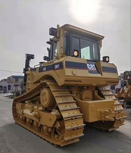 รถดันดิน CAT D8T มือสอง ขนาด 20-40 ตัน รถบูลโดเซอร์ Caterpillar ที่เชื่อถือได้ พร้อมริปเปอร์/ใบมีด สำหรับงานขุดดิน เคลื่อนย้ายดิน ใช้เครื่องยนต์ Cummins และปั๊มมอเตอร์ Kawasaki - Product Image 4