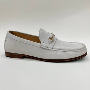 รองเท้าโลฟเฟอร์หนังแท้คุณภาพสูงสำหรับผู้ชาย พื้นนุ่ม หนังกลับ สไตล์ลำลองทางธุรกิจ ขายส่งจากโรงงาน - Product Image 2