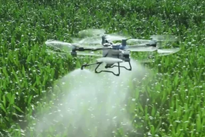 Agres T100 Commercial Drone Flight Hot Sale Control Dual GPS Module 2KM Transmission Beginner-Friendly Agricultural Sprayer - Product Image 4
