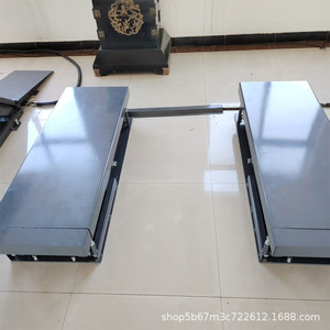 Elevador de Tijera Hidráulico Dizang con Protección de Sobrecarga de 700 kg para Taller de Reparaciones - Product Image 4