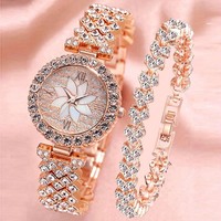 Montre à quartz de luxe pour femmes avec diamant petit cadran et bracelet montre à quartz en diamant créative montre à chaîne pour filles
