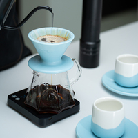 Ensemble de café portable moderne de luxe écologique et durable avec serveur en verre volcanique, kit de voyage avec valise
