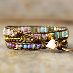 Bracelet en cuir perlé fait à la main avec breloque en forme de cœur, perles multicolores, pour cadeau, bijoux, accessoire de mode - Product Image 1
