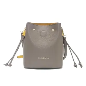 PU cuero mochila para mujer de moda纹纹斗式小背包流浪包手提包