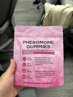 2025 New Féminin Balance Vitamines Gummies Mixed Berry Saveur Attraction améliorée Confiance pour les femmes adultes Vente chaude