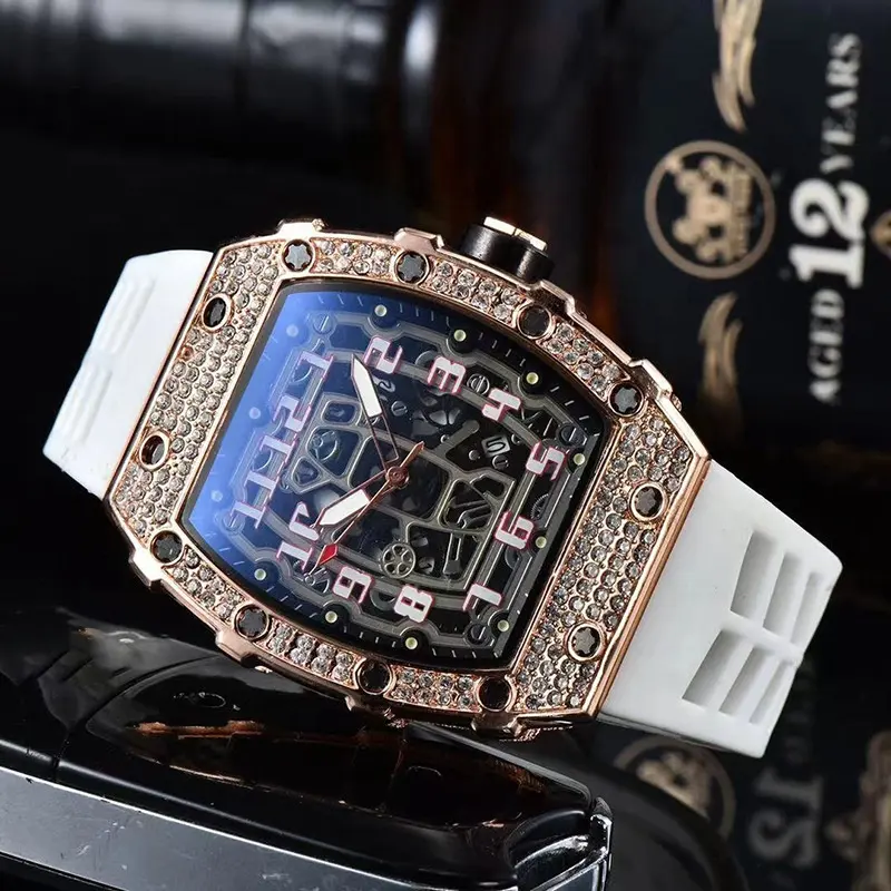 2022 Popular Men's Business Bucket Shaped Quartz Watch Diamond Casual Business Single Calendar Watch Wholesale