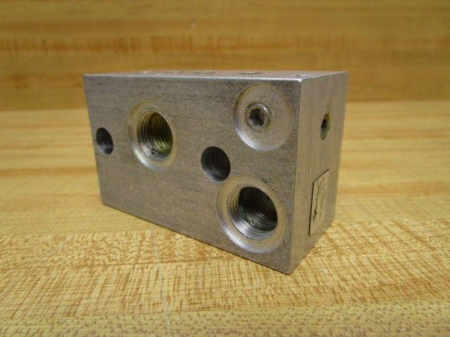 PLC KR-530-KF30 Pneumatic Manifold KR530KF30 Warranty Product