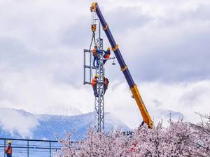 La première marque chinoise mini <span class=keywords><strong>grue</strong></span> à flèche télescopique <span class=keywords><strong>de</strong></span> 15 tonnes nouvelle Sqs350-5 <span class=keywords><strong>grue</strong></span> montée sur camion à benne basculante à bas <span class=keywords><strong>prix</strong></span> <span class=keywords><strong>de</strong></span> 15 tonnes à vendre - Product Image 6