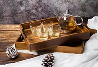 Plateau de service en bois d'acacia avec poignées en métal noir