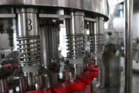 Machine à eau et à thé automatique à moteur pour bouteilles en plastique, haute précision, haute productivité, emballage de boissons