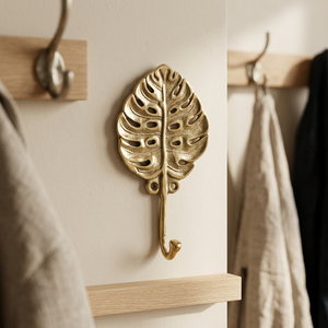 Porte-manteau mural en métal doré motif feuille tropicale, organisateur de vêtements flexible pour usage intérieur en cuisine et salle de bain - Product Image 3