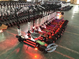 Trottinette électrique tout-terrain pliable 60V 11 pouces à double moteur en alliage d'aluminium pour adultes, pour les trajets en extérieur - Product Image 2