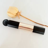 Échantillon Gratuit : Stick de Contouring Visage avec Pinceau, Stick de Blush et Stick de Fard à Paupières – Pack Double avec Miroir
