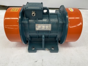 Motor Vibratorio Trifásico de CA YZS-8 8KN 0.55KW 0.37KW 380V 50HZ Directo de Fábrica para Máquinas de Vibración de Cribas - Producto Superior - Product Image 1