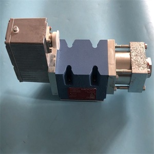 Válvula Servo Moog D634-319C, 350 Bar, 400 L/min, Válvula de Control Hidráulico - Product Image 3