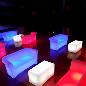 <span class=keywords><strong>Canapé</strong></span> et table <span class=keywords><strong>de</strong></span> <span class=keywords><strong>jardin</strong></span> éclairés par LED, meubles <span class=keywords><strong>de</strong></span> <span class=keywords><strong>jardin</strong></span> <span class=keywords><strong>en</strong></span> <span class=keywords><strong>plastique</strong></span> <span class=keywords><strong>moulé</strong></span> - Product Image 1