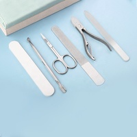 Ensemble de manucure Kit de pédicure 6 pièces Kit de manucure en acier inoxydable Kits de toilettage professionnels Outils de soin des ongles