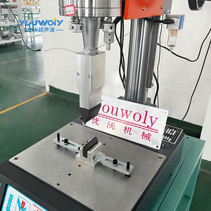 Máquina de soldadura ultrasónica inteligente de Control Digital LCD testificado CE profesional para portatarjetas de cinta de cordón - Product Image 3