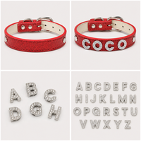 Collier personnalisé pour animaux de compagnie, style dessin animé, en cuir PU pailleté avec lettres coulissantes en strass, pour chien et chat, réglable de 19 à 56 cm