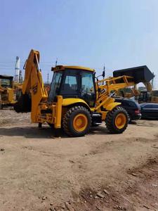 Retroexcavadora JCB 4CX Usada, Modelo 2023, Caja de Cambios con Capacidad de Carga Nominal de 45 Toneladas, Maquinaria de Construcción - Product Image 2