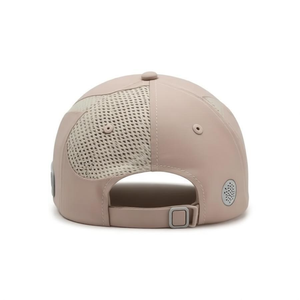 Gorra de Golf INJVA Personalizada Rosa de 5 Paneles, de Secado Rápido e Impermeable, con Logotipo Cortado con Láser y Diseño de Parche de Goma con Orificios Perforados - Product Image 2