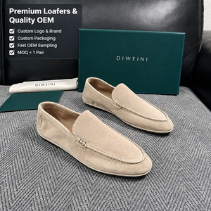 Mocasines de gamuza beige de diseñador de lujo, zapatos para caminar para hombre, mocasines de alta calidad, zapatillas sin cordones, zapatillas, calzado nuevo - Product Image 1