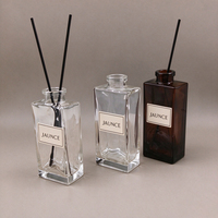 Botol Parfum Kaca Persegi 150ml Warna Amber, Wadah Kosmetik dengan Tutup dan Label Sablon