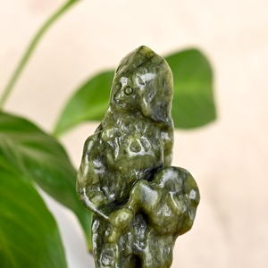 Sculpture d'Indiens en jade Xiuyan de haute qualité pour la décoration intérieure Feng Shui, style régional européen, vente en gros - Product Image 3