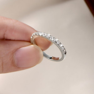 Anillos de media eternidad apilables de moissanita de 2 mm con certificación GRA, color D, VVS1, de cobre con relleno de oro de 14K para mujer, joyería casual y moderna. - Product Image 5