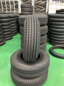 Pneu de camionnette KUMA K703 à lumière biaisée de haute qualité, le plus vendu, en caoutchouc naturel neuf, noir, garantie de remplacement d'un an - Product Image 4