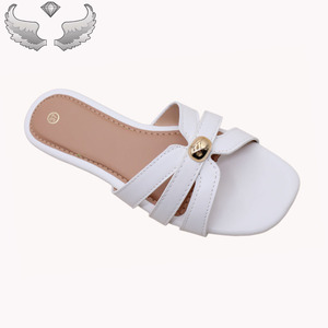 Sandales plates de plage tendance pour femmes, sandales simples et confortables pour l'été, sandales respirantes pour femmes, marque privée - Product Image 3