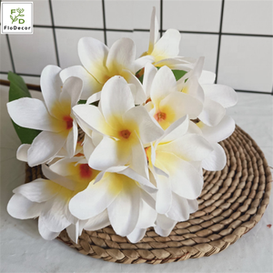 Fleurs artificielles en gros Plumeria Rubra en soie <span class=keywords><strong>Frangipanier</strong></span> Fleurs tropicales <span class=keywords><strong>Frangipanier</strong></span> pour la décoration de bouquets de mariage - Product Image 1