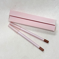 Crayon à lèvres crémeux rose mat végétalien à marque privée