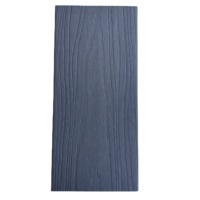 Plancher en WPC imperméable gris pour l'extérieur, revêtement de sol décoratif pour la décoration extérieure