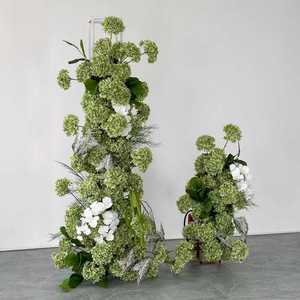 Guirlande d'arche de mariage en hydrangeas artificiels verts et orchidées blanches, décoration durable de style verdoyant - Product Image 3