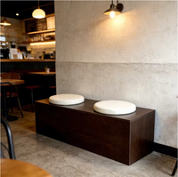 Combinaison table et chaise de style japonais en bois pour café, avec banquette en mousse haute densité durable, pour usage commercial, personnalisable