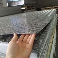 Tôle d'aluminium gaufrée antidérapante à cinq barres, avec film PE bleu, épaisseurs 2mm, 3mm, 3.5mm, 4mm, 5mm, 6mm