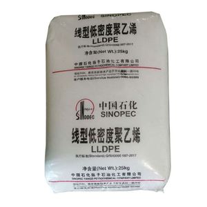 ฟิล์ม LLDPE คุณภาพดี ทนทานต่อการฉีกขาด R50035LLDPE เกรดฟิล์ม ไม่ใช้สารช่วยเปิดรู  สำหรับสัมผัสอาหาร เกรดใส สำหรับบรรจุภัณฑ์ - Product Image 1