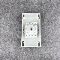 WNZJ 4P 32A Interrupteur-sectionneur CC Gris IP66 Étanche Industriel Certifié CE Boîtier de Distribution Solaire Photovoltaïque 1000V-1200V Garantie 12 Mois